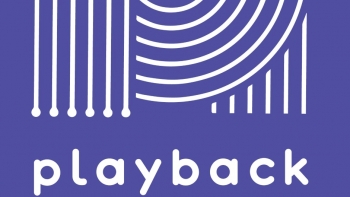 Playback pensa a música através de uma lente crítica sistemática e progressista