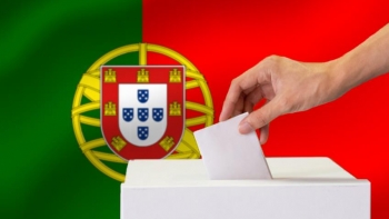 Portugueses no estrangeiro retirados dos cadernos eleitorais