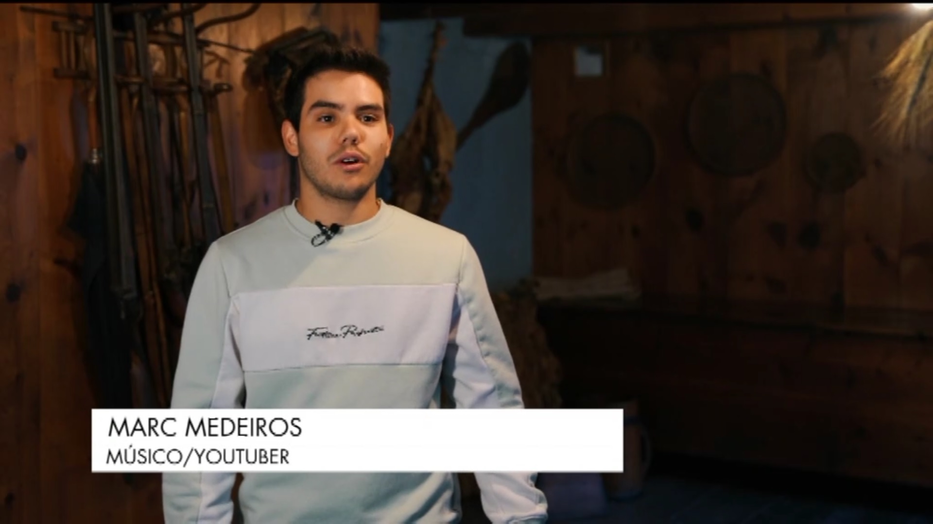 Marc Medeiros percorre via de música e história - RDP Internacional - RTP