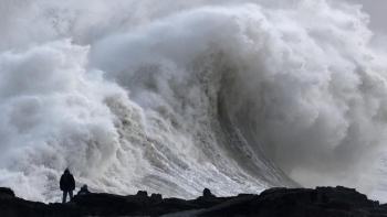 Imagem de Portugueses afetados por tempestade no Reino Unido e na Irlanda