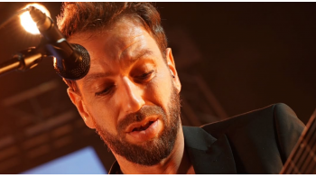 Imagem de Caetano, “Viver”