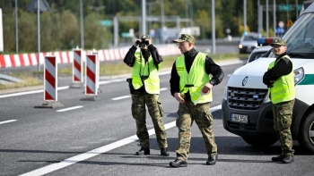 Imagem de Controlos nas fronteiras da Polónia com a Alemanha e a Lituânia
