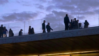 Imagem de Menos imigrantes em Portugal e mais portugueses no estrangeiro