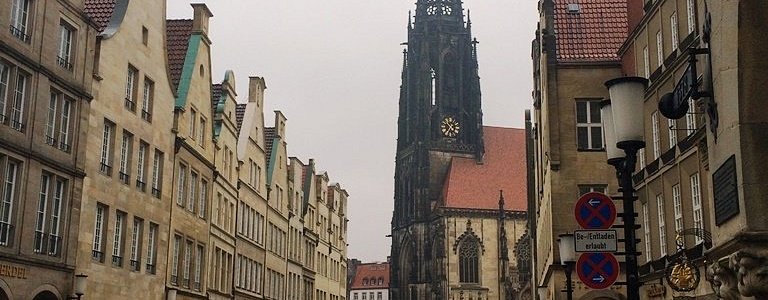 Imagem de Portugueses na Alemanha pedem mais uma mesa de voto