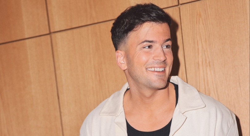 Imagem de David Carreira, “Multa”