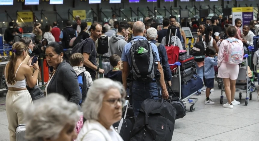 Imagem de Passageiros nos aeroportos nacionais sobem 4,7% em 2025 para mais de 73 milhões