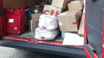 Imagem de UE acaba com isenção aduaneira nas encomendas até 150 euros e cria taxa de três euros